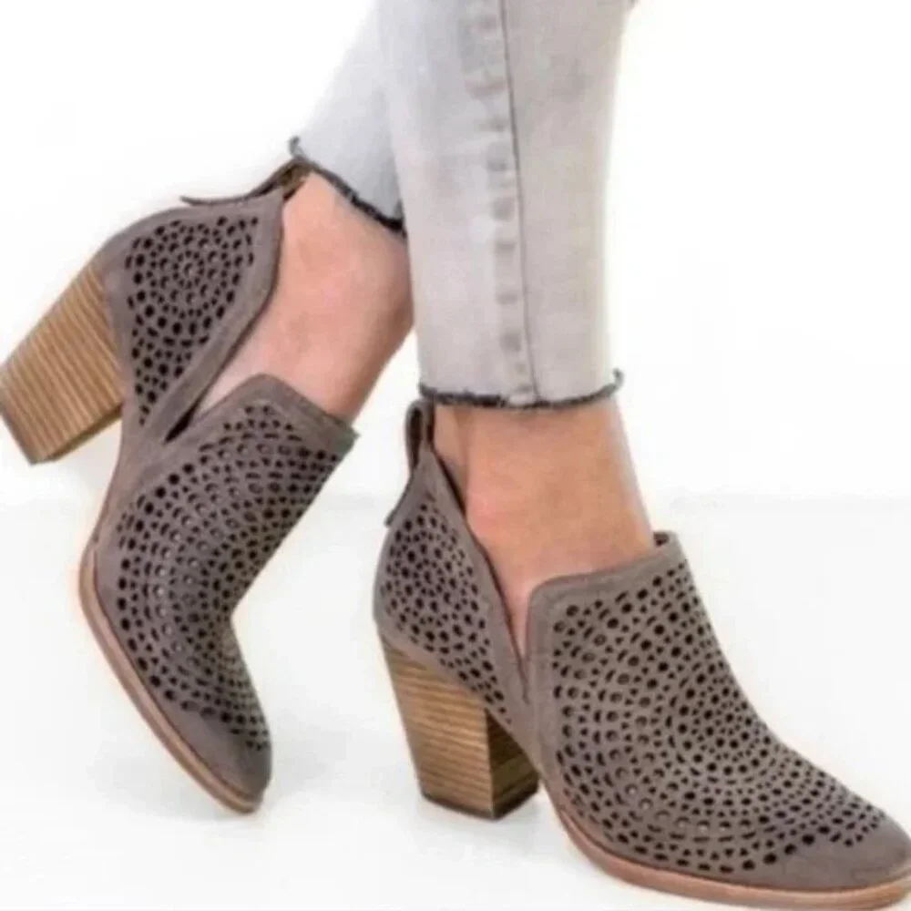Jeffrey Campbell Rosalee Suede Perforated Ankle Booties Laser Cut Brown Size 8.5